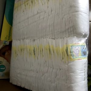 265 baby diapers - Size 1